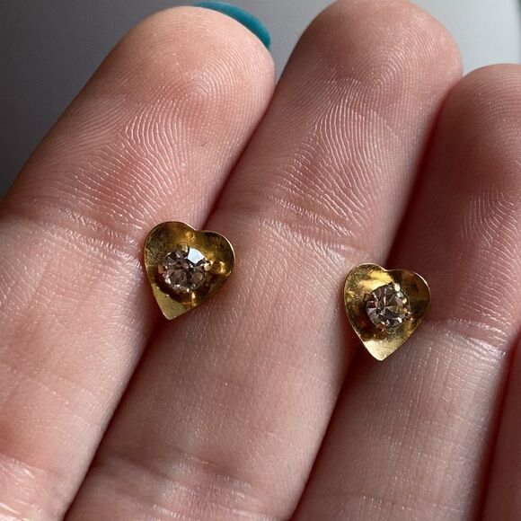 💛 14k Gold Vintage Heart CZ Earrings - Picture 3 of 5